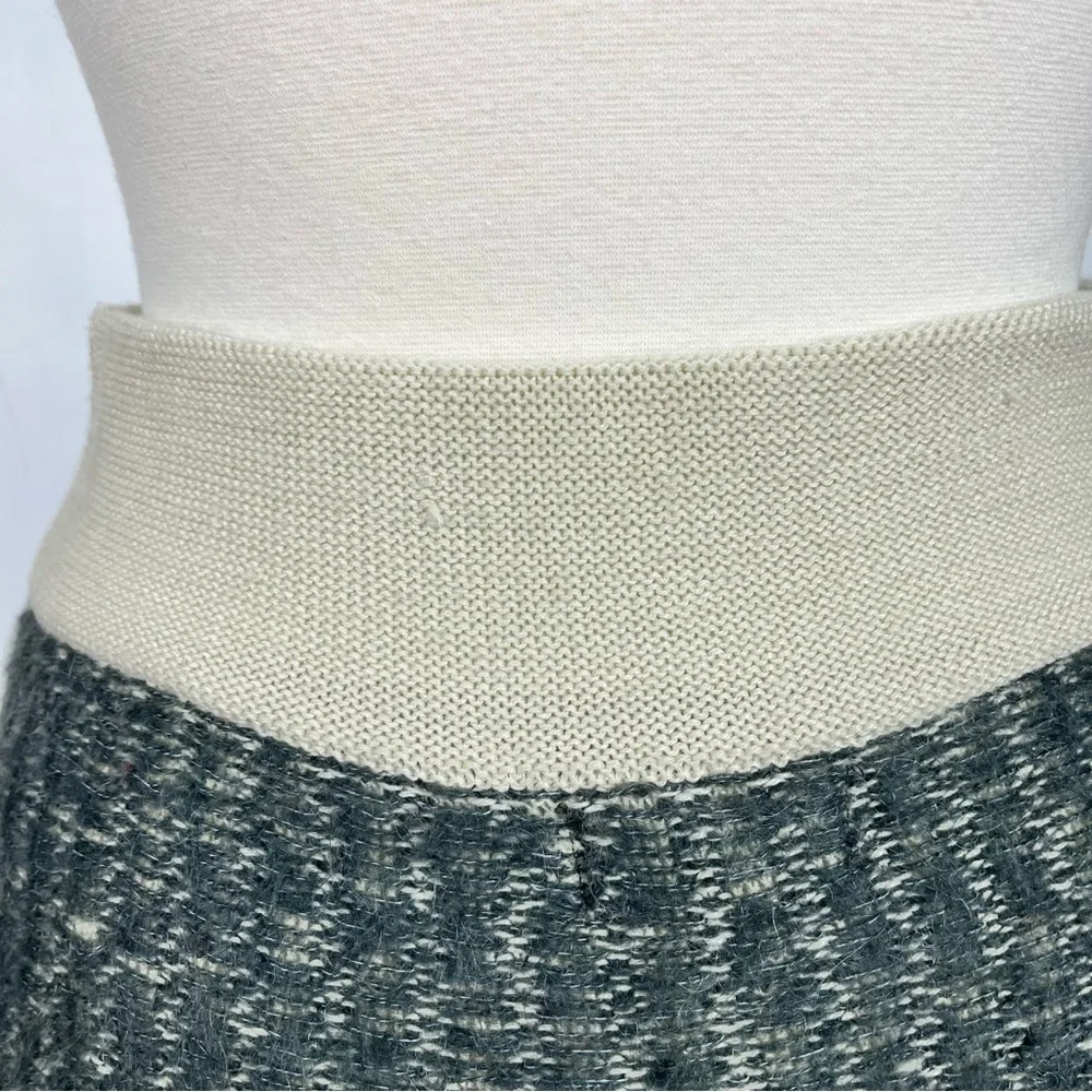 Cambridge Dry Goods Sweater Skirt Gray and Cream Mixed Fibers